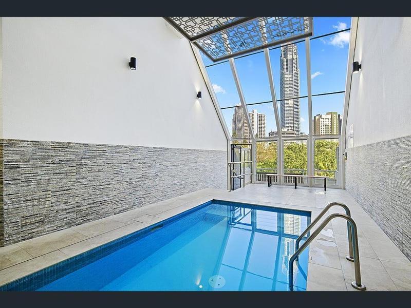 Large Surfers Paradise Apartment With Fantastic Views โกลด์โคสต์ ภายนอก รูปภาพ